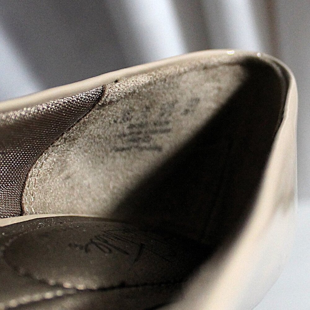 Life Stride Parigi Beige Patent Pumps, 9.5M, EUC - Picture 6 of 7
